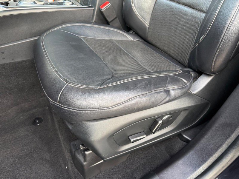 Used 2020 Ford Explorer Limited AWD/4WD image 18