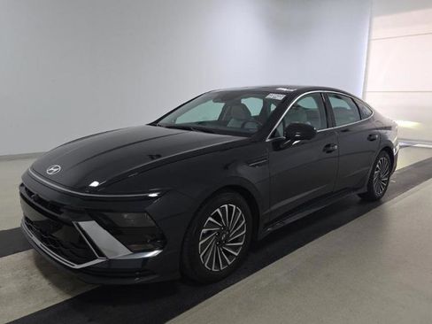 Used 2024 Hyundai Sonata Limited FWD image 1