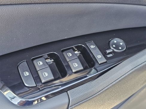 Certified 2024 Kia Sportage EX image 17