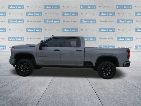 Used 2024 Chevrolet Silverado 2500 LTZ w/ LTZ Plus Package AWD/4WD image 9