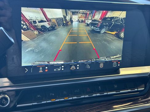 New 2026 GMC Sierra 1500 SLE w/ Preferred Package AWD/4WD image 21