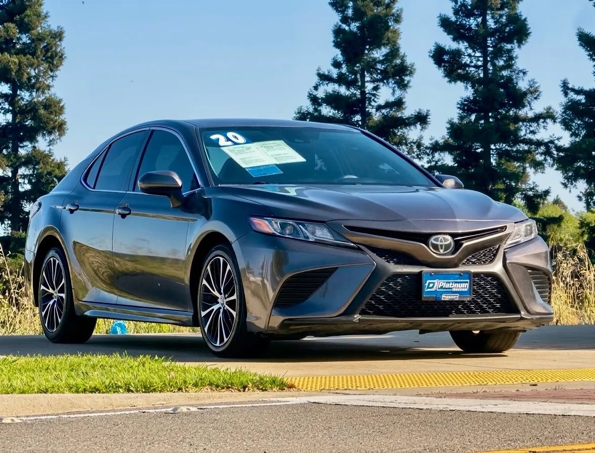 Used 2020 Toyota Camry SE w/ Protection Package (Q2) FWD image 1