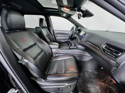 Used 2025 Dodge Durango GT AWD/4WD image 42