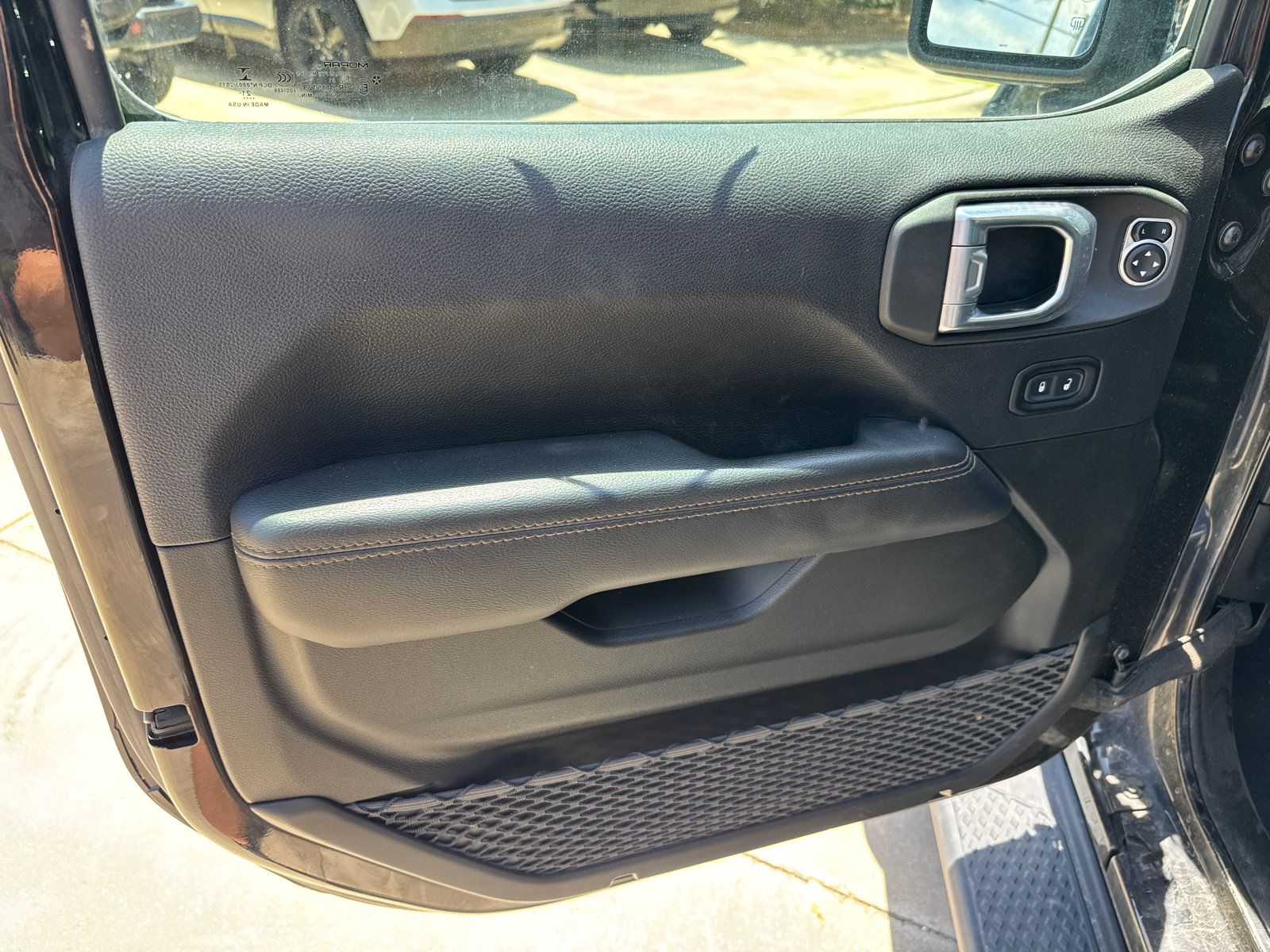 Certified 2022 Jeep Gladiator Overland AWD/4WD image 13
