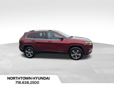 Used 2019 Jeep Cherokee Limited image 2