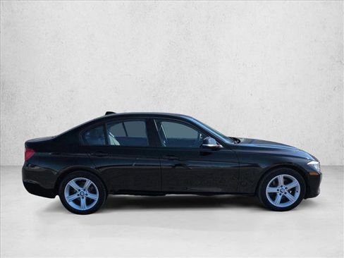 Used 2015 BMW 320i Sedan image 4