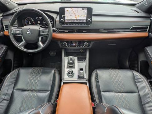 Used 2022 Mitsubishi Outlander SEL AWD/4WD image 24