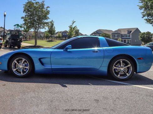 Used 1998 Chevrolet Corvette Coupe w/ Roof Pkg RWD image 15
