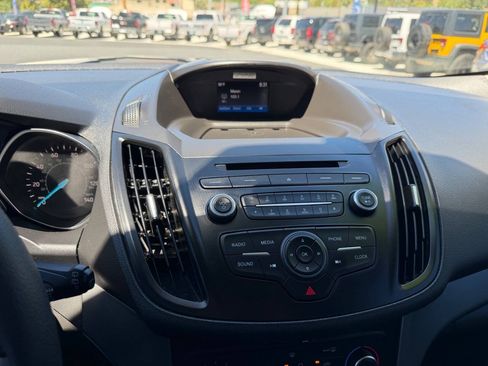 Used 2017 Ford Escape S FWD image 11