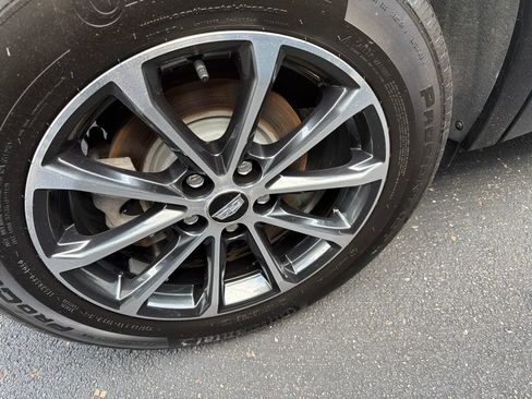 Used 2025 Cadillac XT4 Sport AWD/4WD image 7