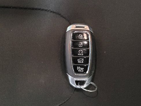 Used 2021 Hyundai Elantra SEL w/ Convenience Package FWD image 32