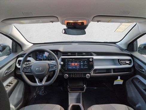 New 2027 Chevrolet Bolt LT w/ Comfort Package FWD image 15