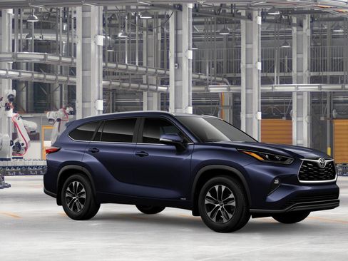 New 2026 Toyota Highlander XLE image 14