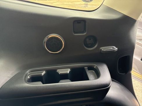 Used 2023 Subaru Ascent Touring image 32