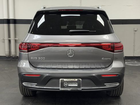 Certified 2023 Mercedes-Benz EQB 300 4MATIC image 11