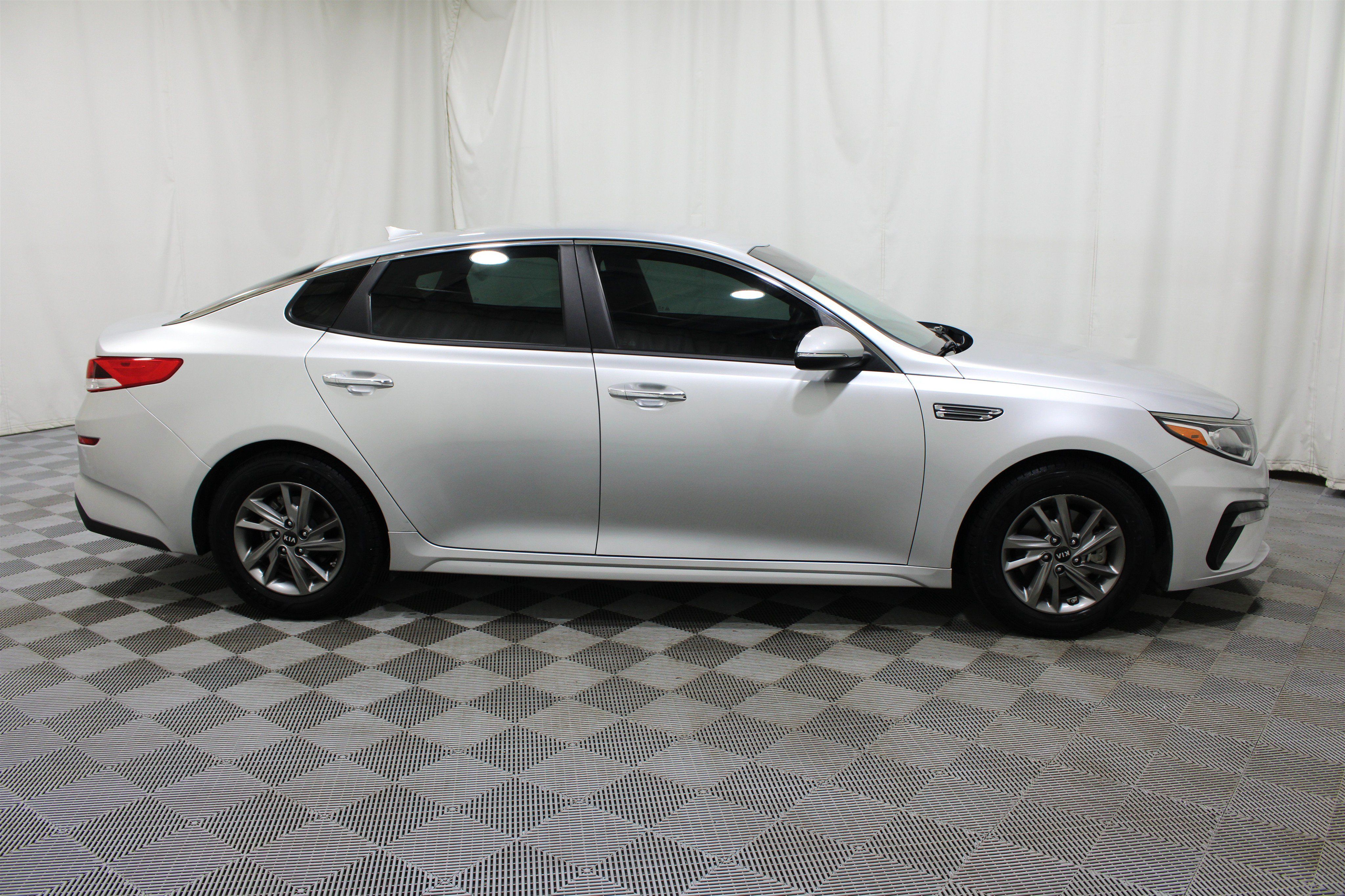 Used 2019 Kia Optima LX FWD image 25