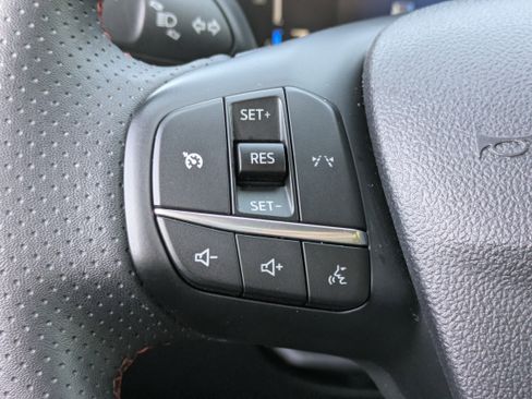 Used 2025 Ford Escape ST-Line image 23