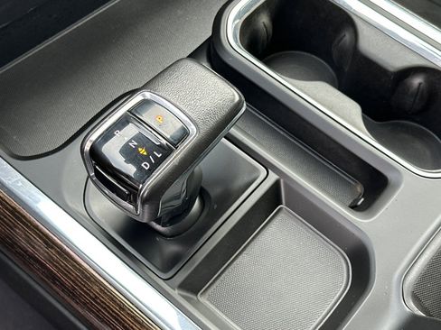 Used 2022 GMC Sierra 1500 Elevation w/ Elevation Premium Package image 32