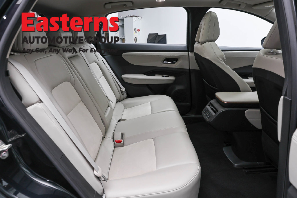 Used 2023 Nissan Ariya AWD image 27