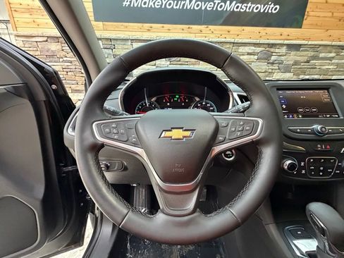 Used 2023 Chevrolet Equinox LT image 17