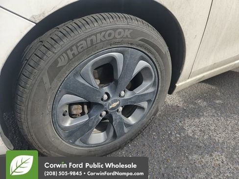 Used 2018 Chevrolet Spark LT image 9