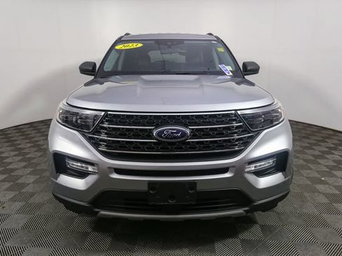 Used 2023 Ford Explorer XLT w/ Equipment Group 202A AWD/4WD image 4