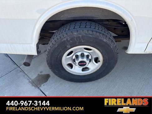 Used 2018 GMC Savana 2500 w/ Driver Convenience Package image 24