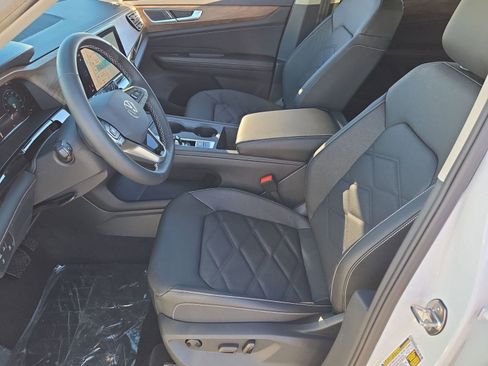 New 2026 Volkswagen Atlas SE image 4