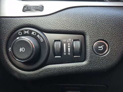 Used 2017 Jeep Cherokee Trailhawk w/ Comfort/Convenience Group image 25