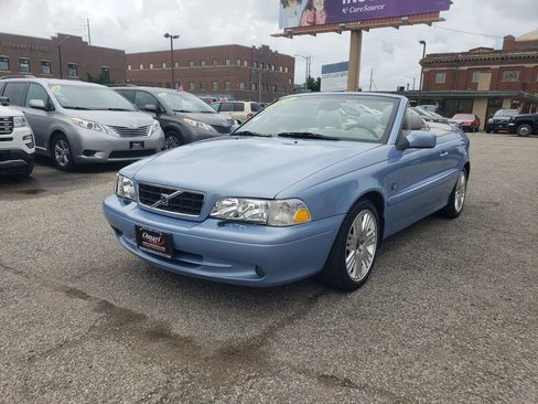 Used 2004 Volvo C70 HT image 3