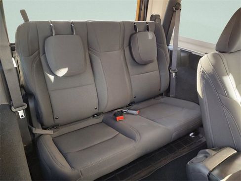 Certified 2022 Jeep Wrangler Sport S image 32