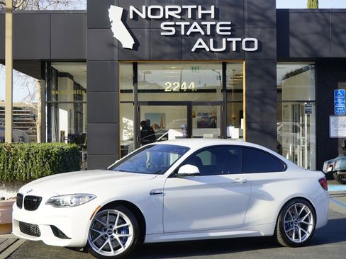 Used 2017 BMW M2 image 1