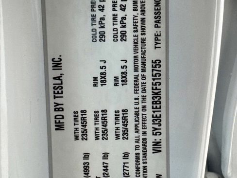 Used 2019 Tesla Model 3 image 17