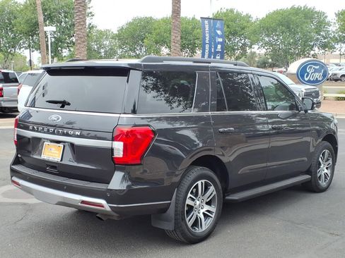 Certified 2024 Ford Expedition XLT AWD/4WD image 4