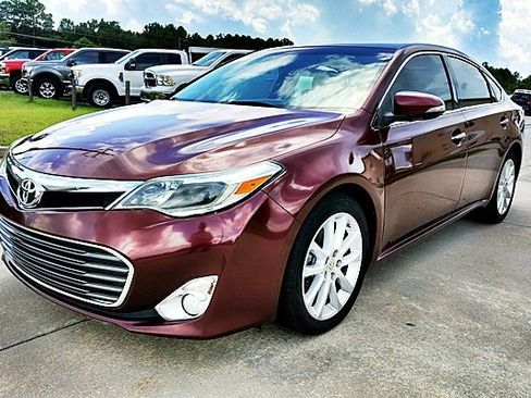 Used 2013 Toyota Avalon Limited FWD image 5