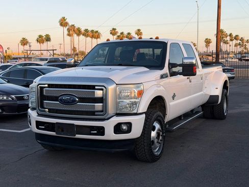 Used 2015 Ford F350 Platinum AWD/4WD image 2
