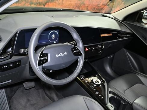 Used 2024 Kia Niro Wind FWD image 23