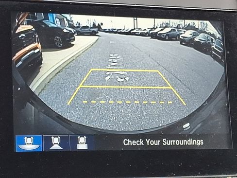 Used 2021 Honda HR-V Touring image 21