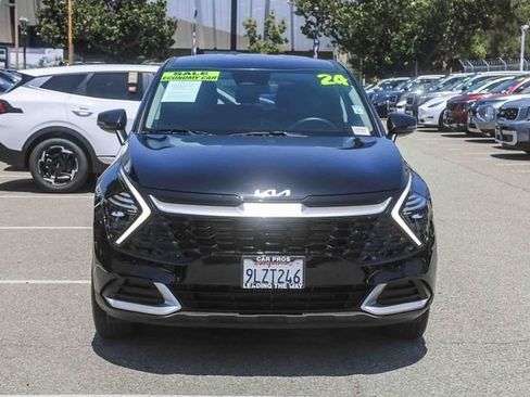 Used 2024 Kia Sportage EX FWD image 3