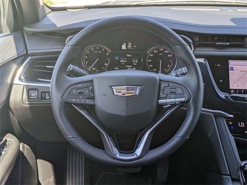 New 2025 Cadillac XT6 Premium Luxury image 10