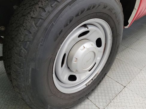 Used 2011 Ford F250 XL image 31