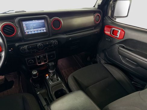 Used 2018 Jeep Wrangler Unlimited Sport S image 21