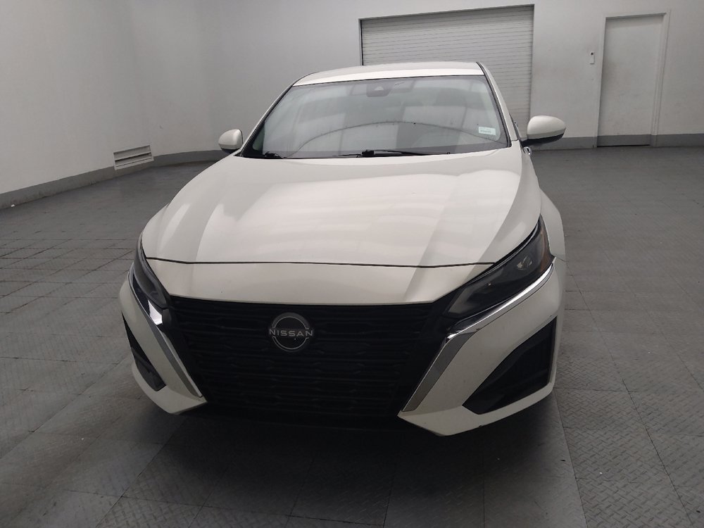 Used 2023 Nissan Altima 2.5 SV FWD image 15