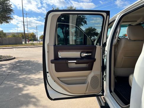 Used 2018 RAM 1500 Laramie w/ Convenience Group image 23