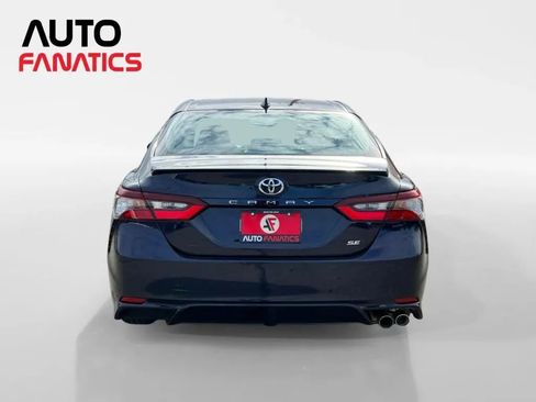 Used 2021 Toyota Camry SE FWD image 4