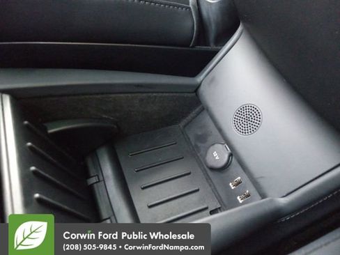 Used 2019 Tesla Model X Long Range image 18