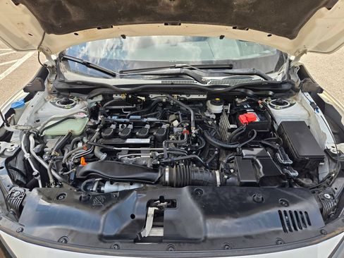 Used 2018 Honda Civic Sport image 32