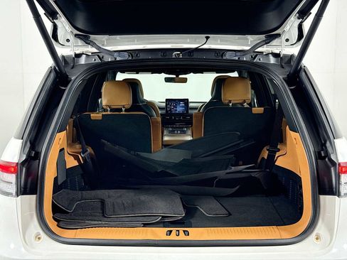 Used 2023 Lincoln Aviator Black Label w/ Dynamic Handling Package image 25