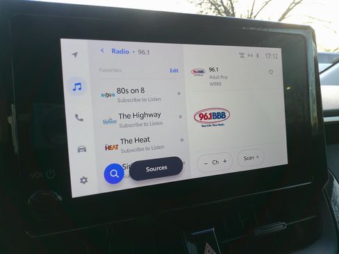 Used 2023 Toyota Corolla LE image 25