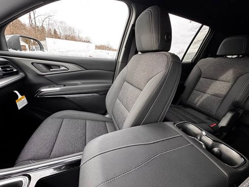 New 2026 Chevrolet Traverse LT w/ Driver Confidence Package image 30